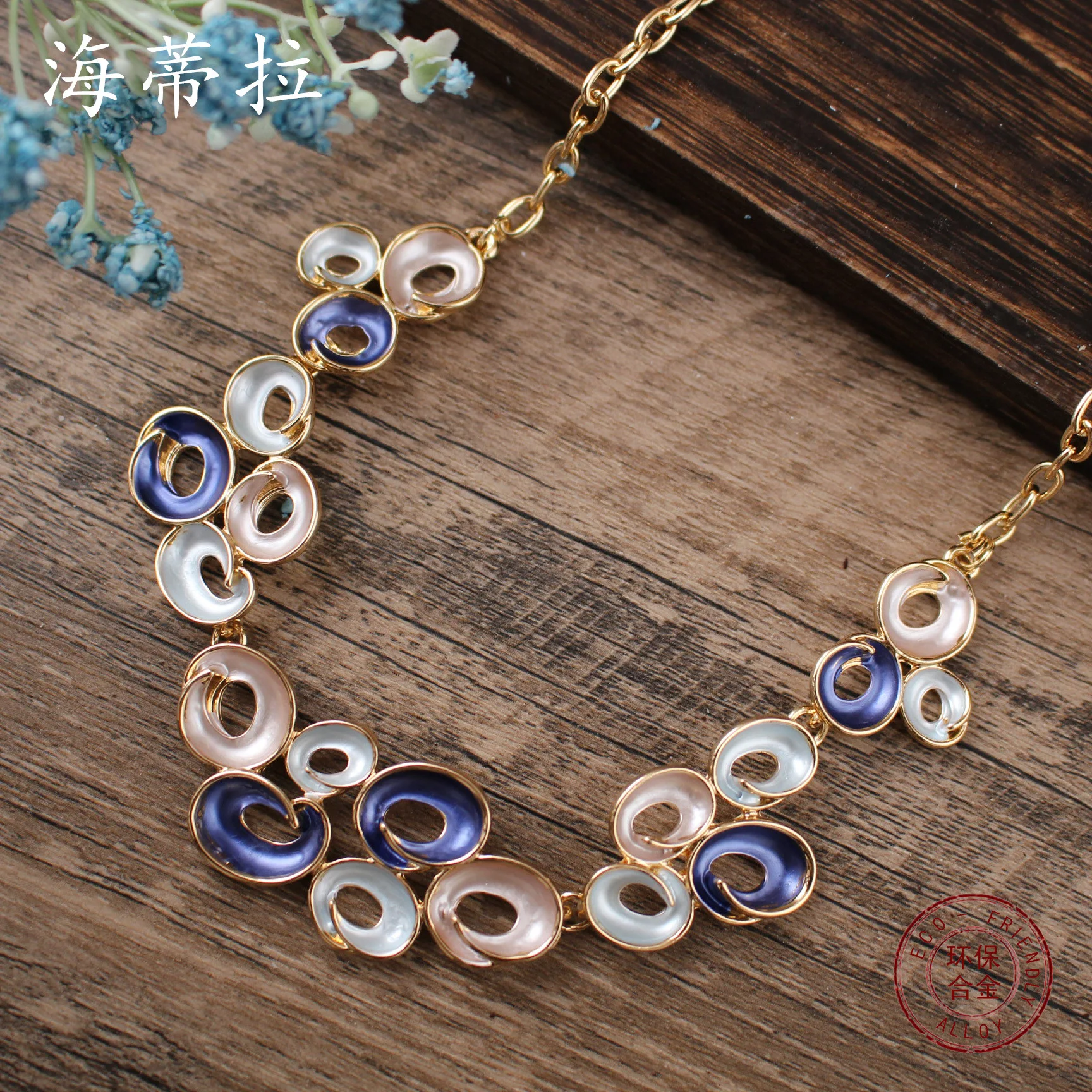 new color painting oil geometric hollow round flower necklace, fashionable and high-end women's versatile neck chai