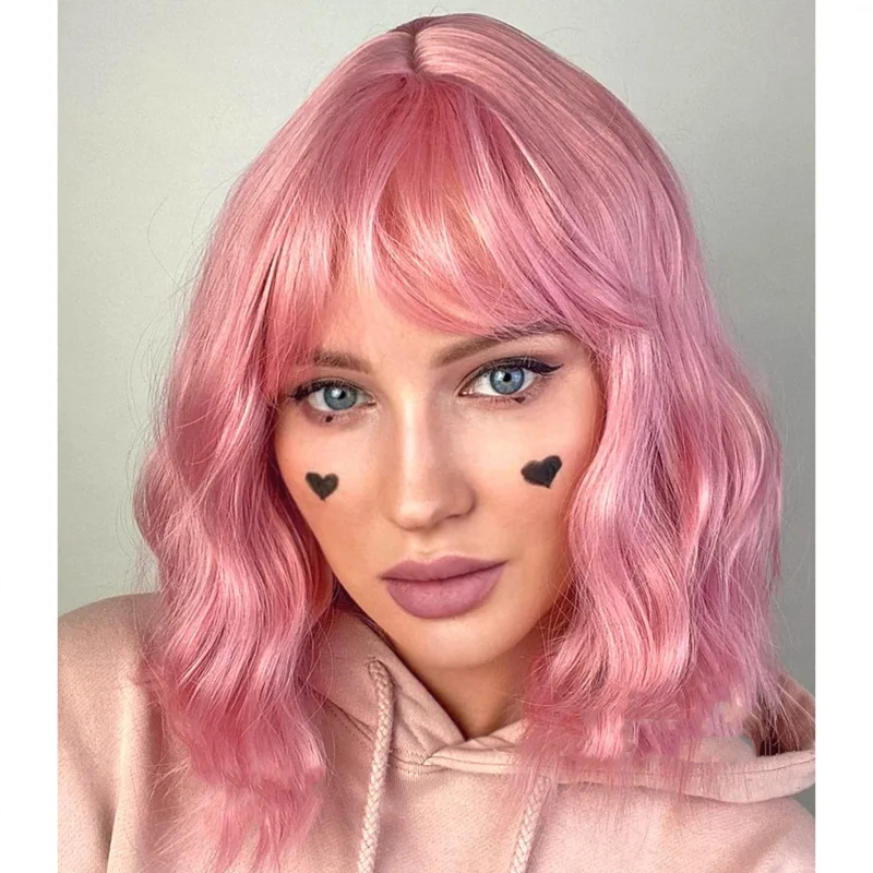 

Пастельно-розовый парик Боб с челкой, свободный волнистый синтетический парик длиной до плеч для женщин