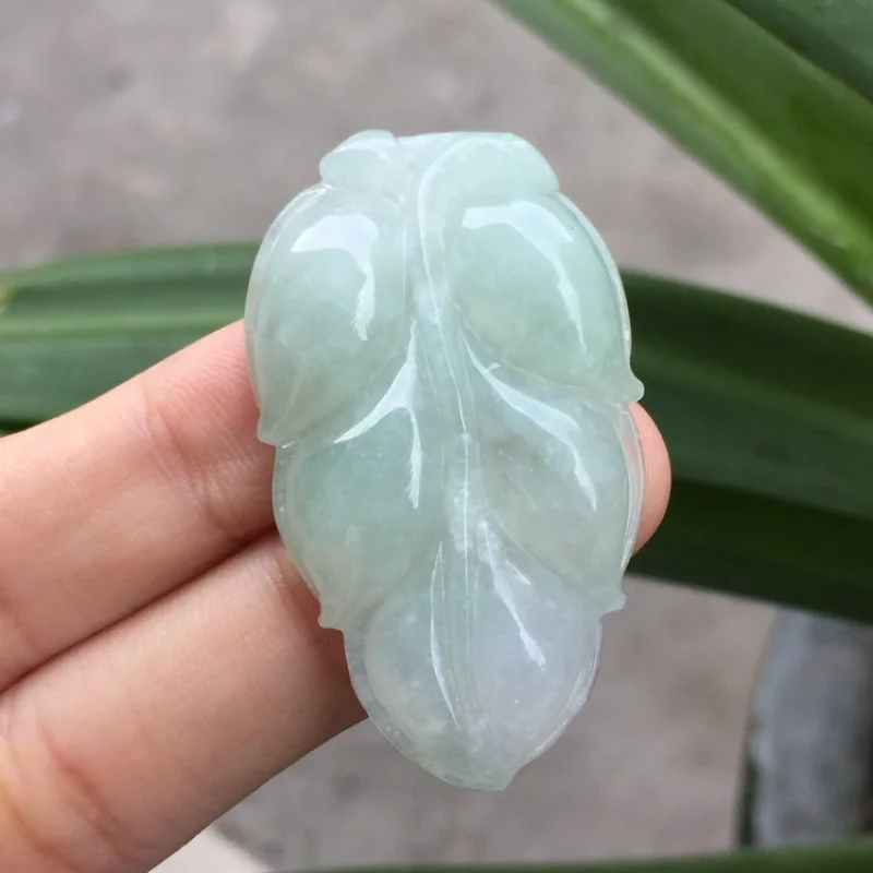 Factory Direct Sales Ice Waxy Kinds Leaf for Men and Women Jade Pendant