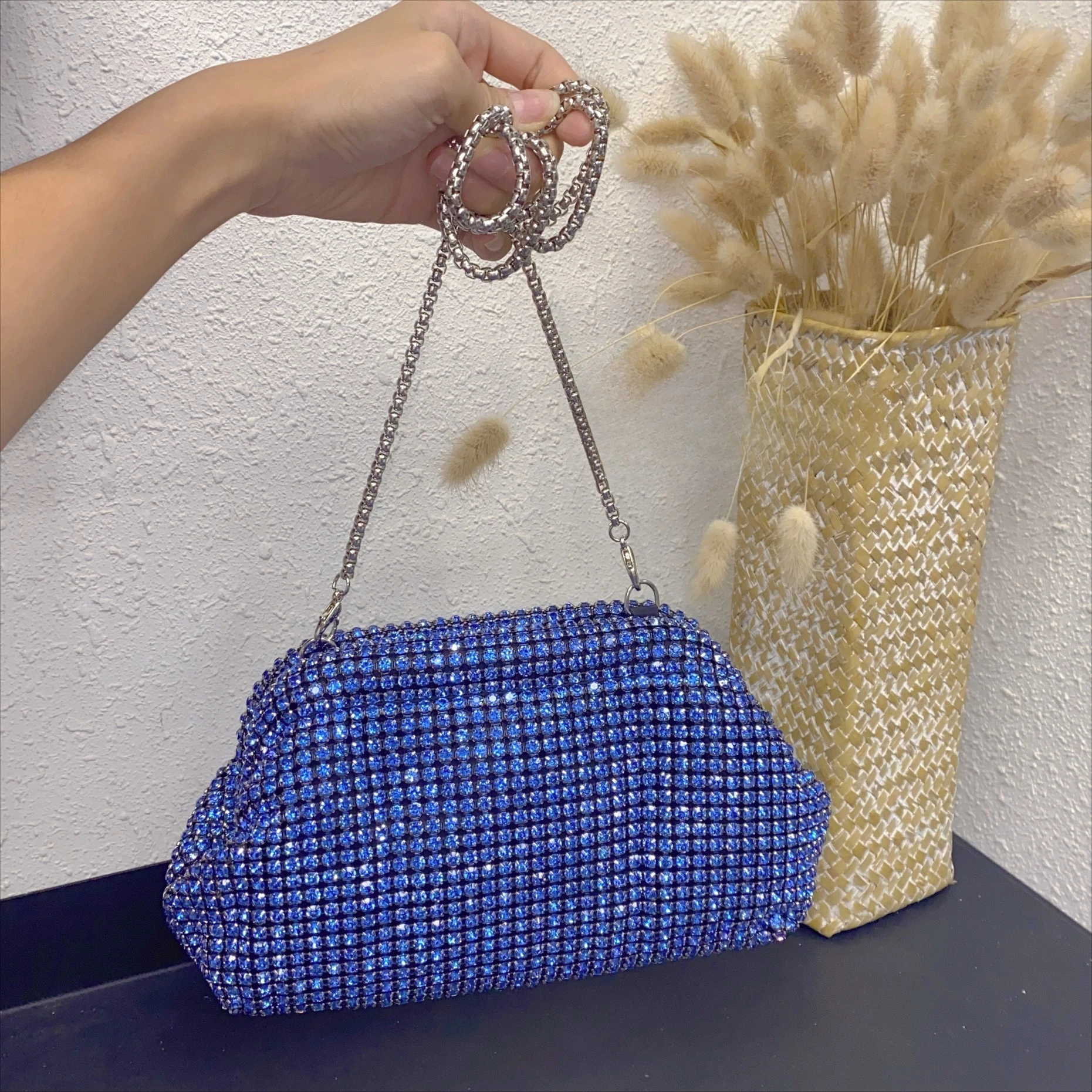 

Роскошная блестящая жесткая сумка-клатч с бриллиантовой инкрустацией, персонализированная, простая, ручная, для вечернего выхода, с цепочкой, на плечо, сумка-мессенджер