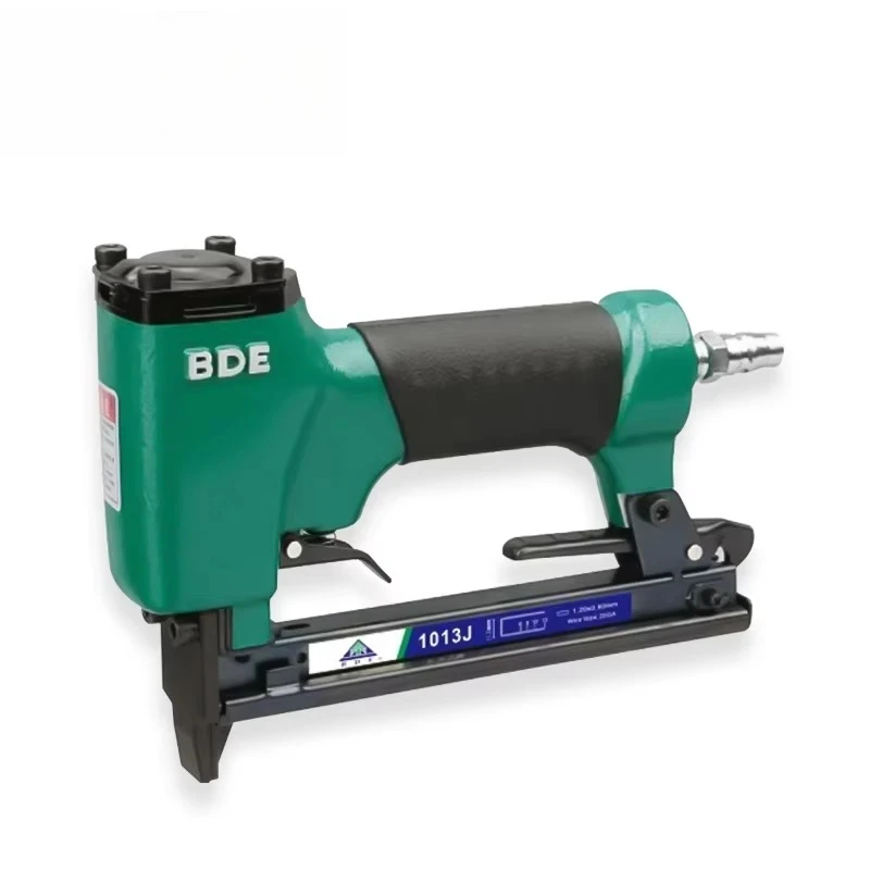 Pistola sparachiodi pneumatica per scatola di legno con cucitrice pneumatica per l'industria