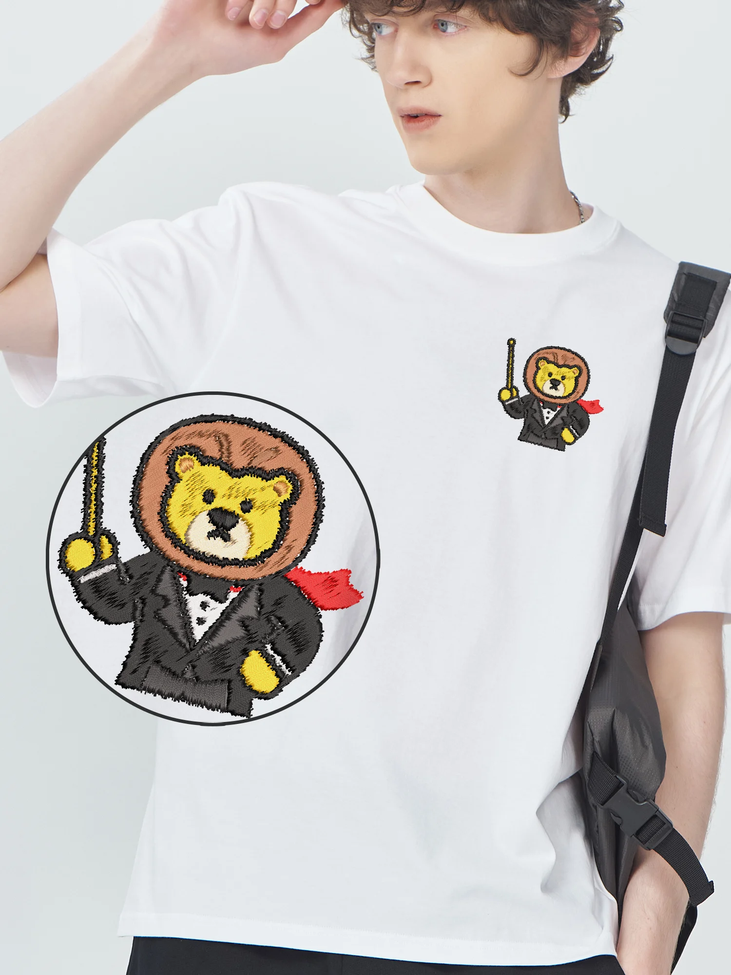

Conductor Lion Graphic Unisex Embroidered T-Shirt Casual Breathable Soft Designer Fashion Embroidery Tshirts​