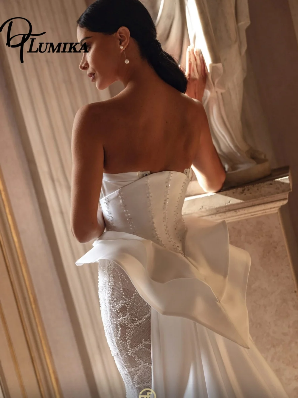 Romantic Bowknot Wedding Dress Elegant Strapless Bridal Gown Charming Sleeveless Applique Floor-Length Customized