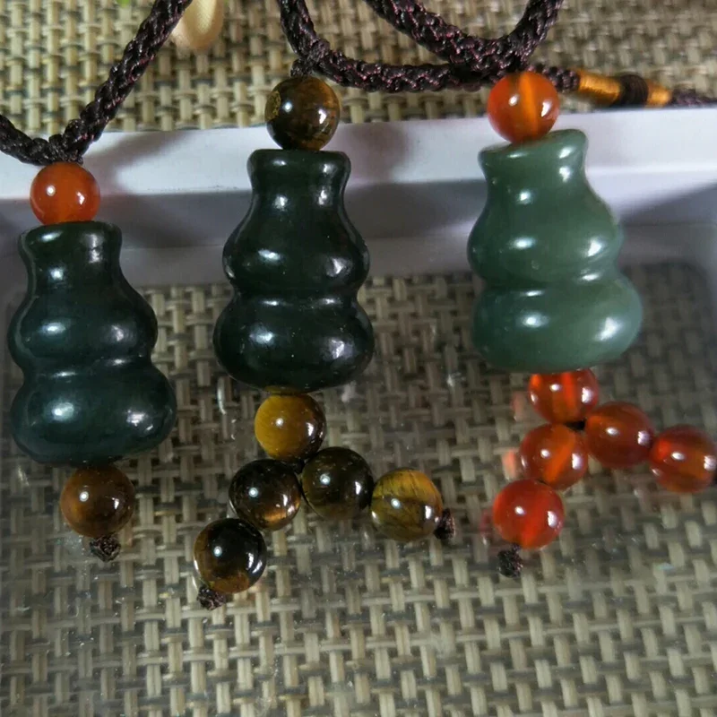 Natural Hetian Jade Hand Carving Gourd Jade Pendant Jewelery Lucky Exorcise Evil Spirits Auspicious Amulet Fine Jewelery