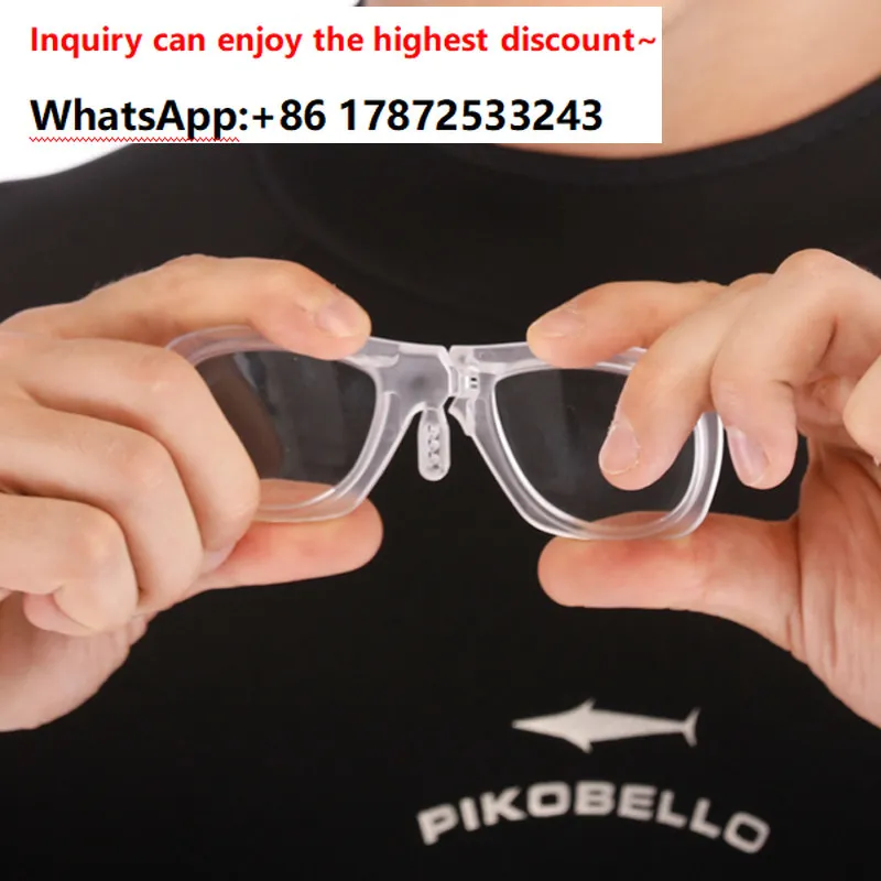 A pair of snorkeling mask myopia lenses (-200 degrees)