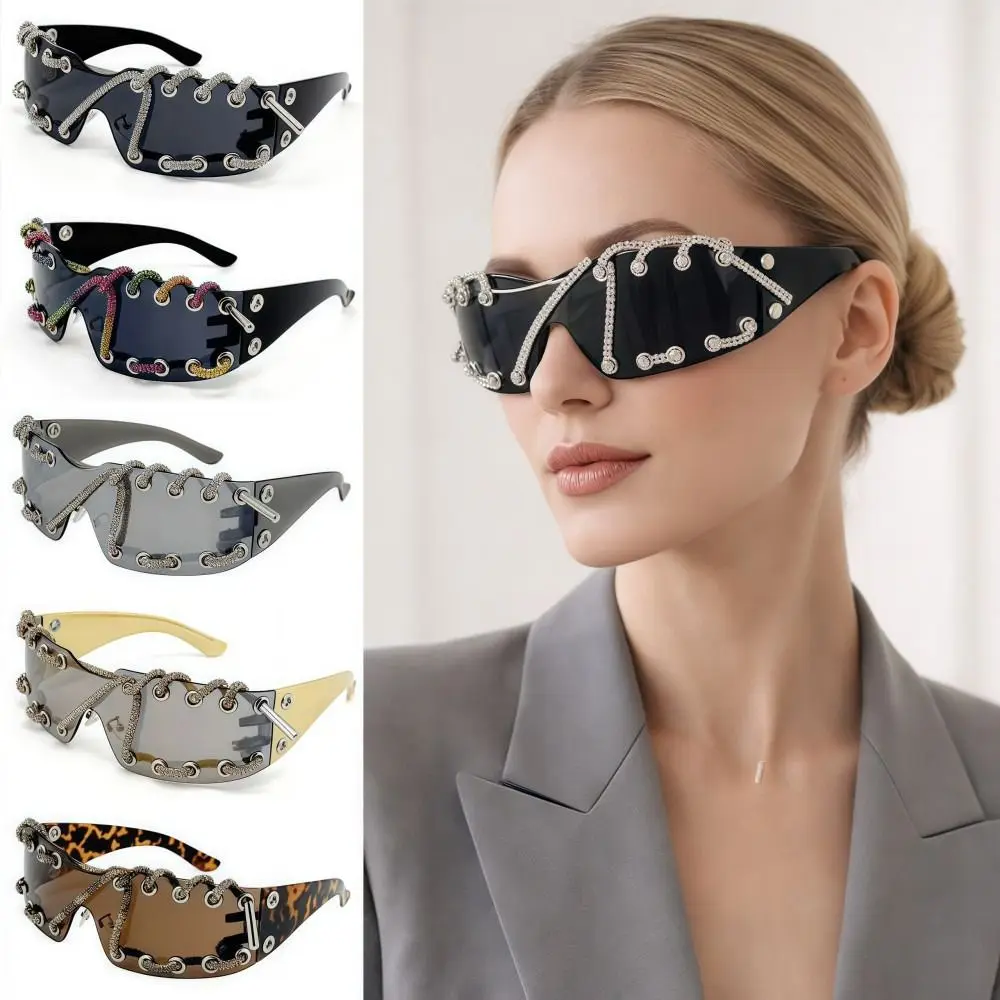 

Солнцезащитные очки в стиле панк со стразами, легкие модные солнцезащитные очки в стиле ретро, защита от ультрафиолета, крутая уличная одежда, вечерние оттенки для женщин и мужчин