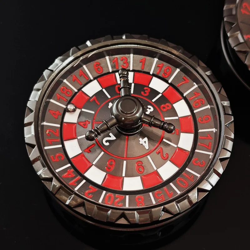 

3 in 1 DND Metal Spinning Dice for Cthulhu Dungeons and Dragons RPG Role Playing Games Fingertip Gyro Mechanical Roulette Toys