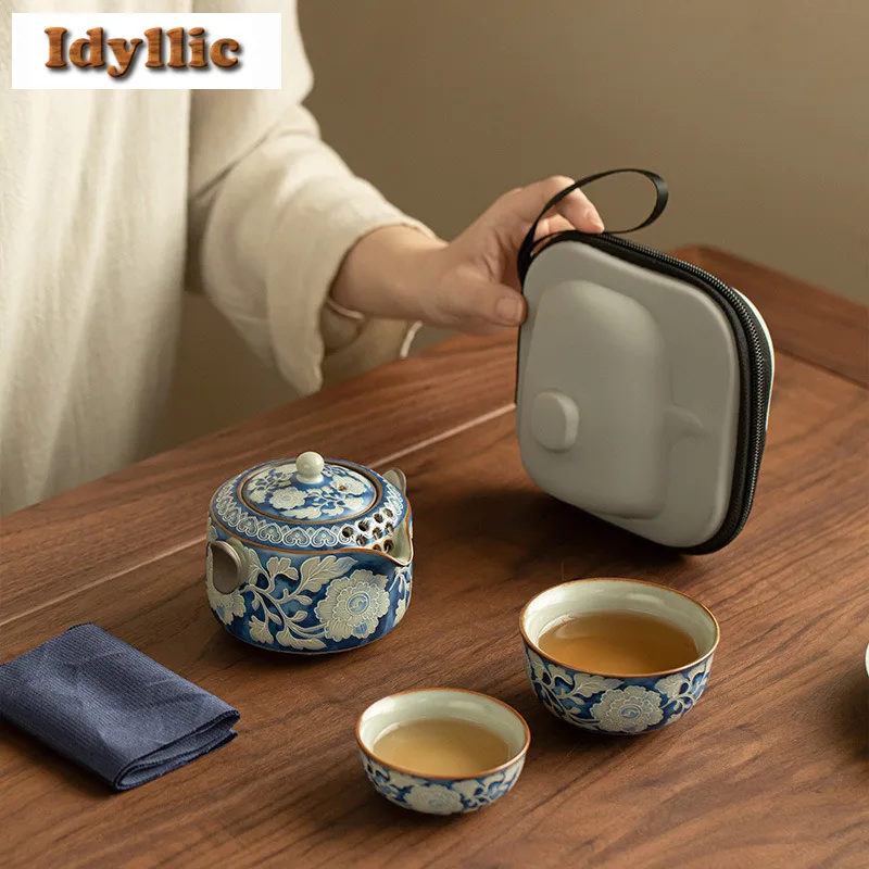 

Ru Kiln Blue And White Peony Travel Tea Set Kit Retro 1 Pot 2 Cups Tea Brewing Organizer Portable Outdoor Handbag Ornaments Gift