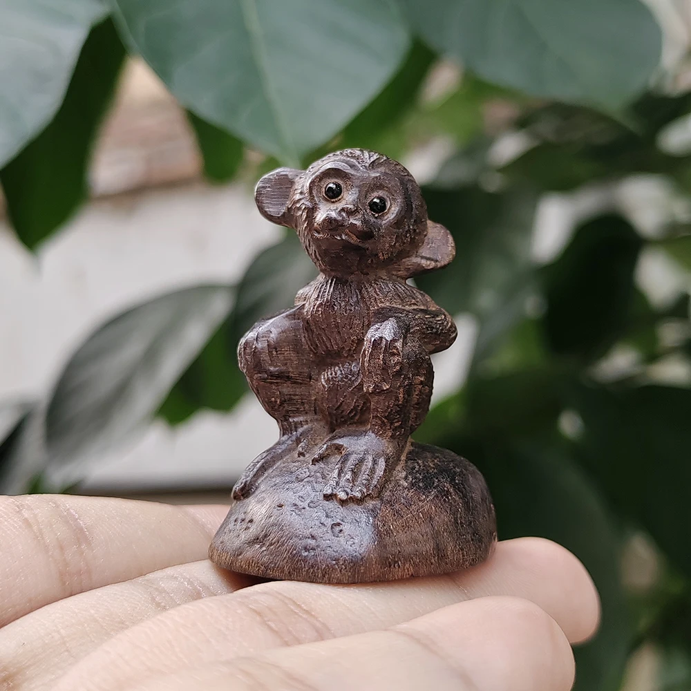 Hand-Carved Wooden Monkey Figurine, Cartoon Style, Animal Theme, Suitable for Holiday Decorations, Indoor Decorations, Home Decor, Bedroom, Back-To-School Season Gifts, Christmas Decorations, Birthday Gifts