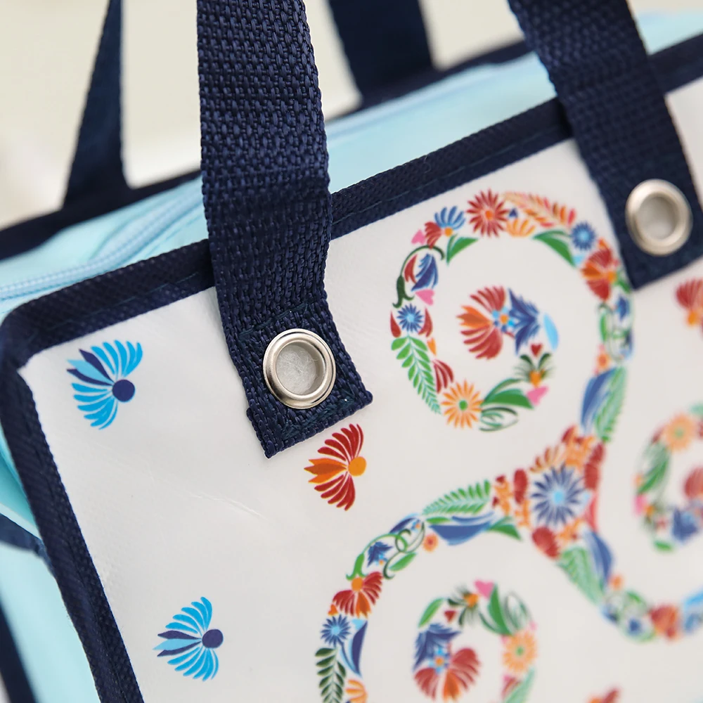 Cute cartoon non-woven tote bag with hand gift bag environmental protection shopping bag mobile phone sundries storage bag