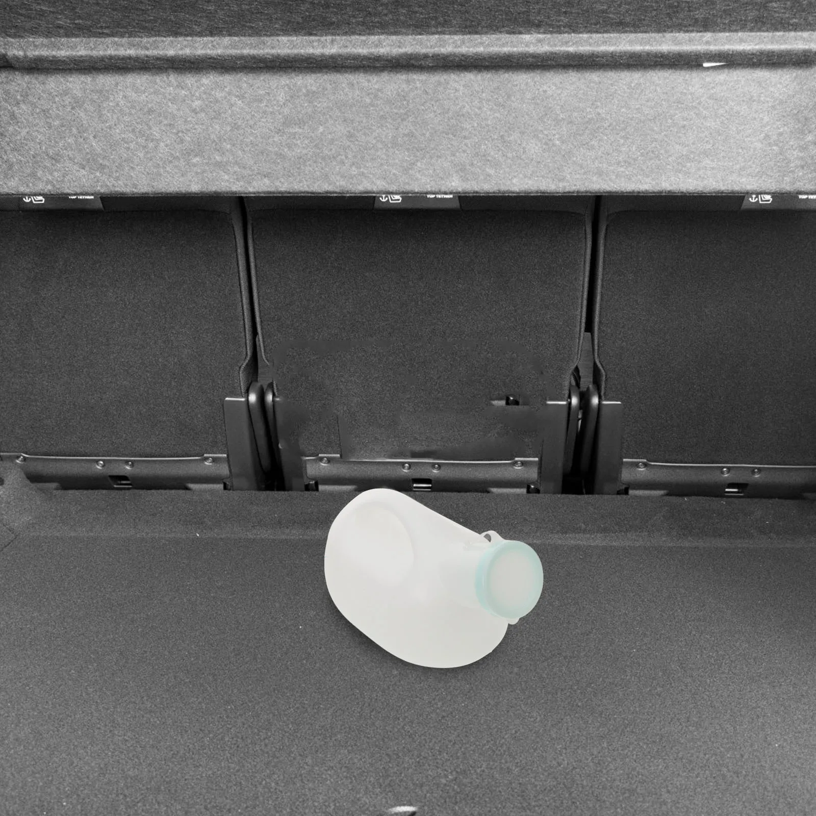 

Portable Urinal Bottle Men Large Capacity Durable Plastic Material Convenient for Bedridden Elderly Travel Camping Use