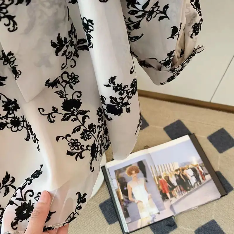 2024 Spring and Autumn Fragmented Flower Bow Tie with Ruffle Edge Shirt Top Women's Irregular Printed Shirt