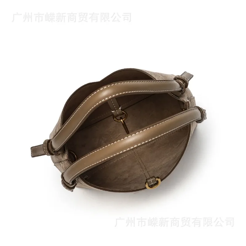 Z Home Premium Sense النمط الأجنبي حقيبة صغيرة المرأة 2025 الخريف موضة جديدة متعددة الاستخدامات حقيبة ساعي حقيبة يد متخصصة المد