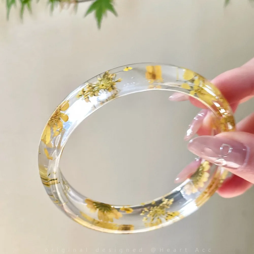 Bohemian Acrylic Bangle Resin Dried Daisy Natural Dried Flower Bracelet Leaf Europe American Style Big Cuff Bangle Decoration