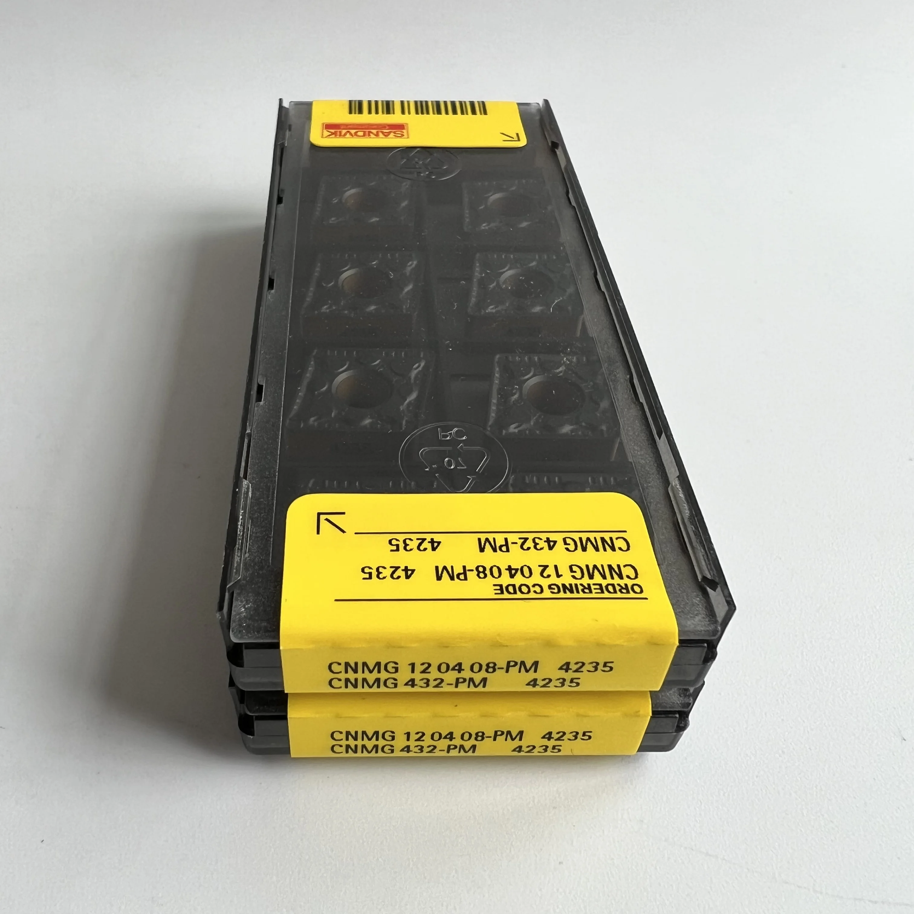 

CNMG120408-PM 4235 CNC BLADE