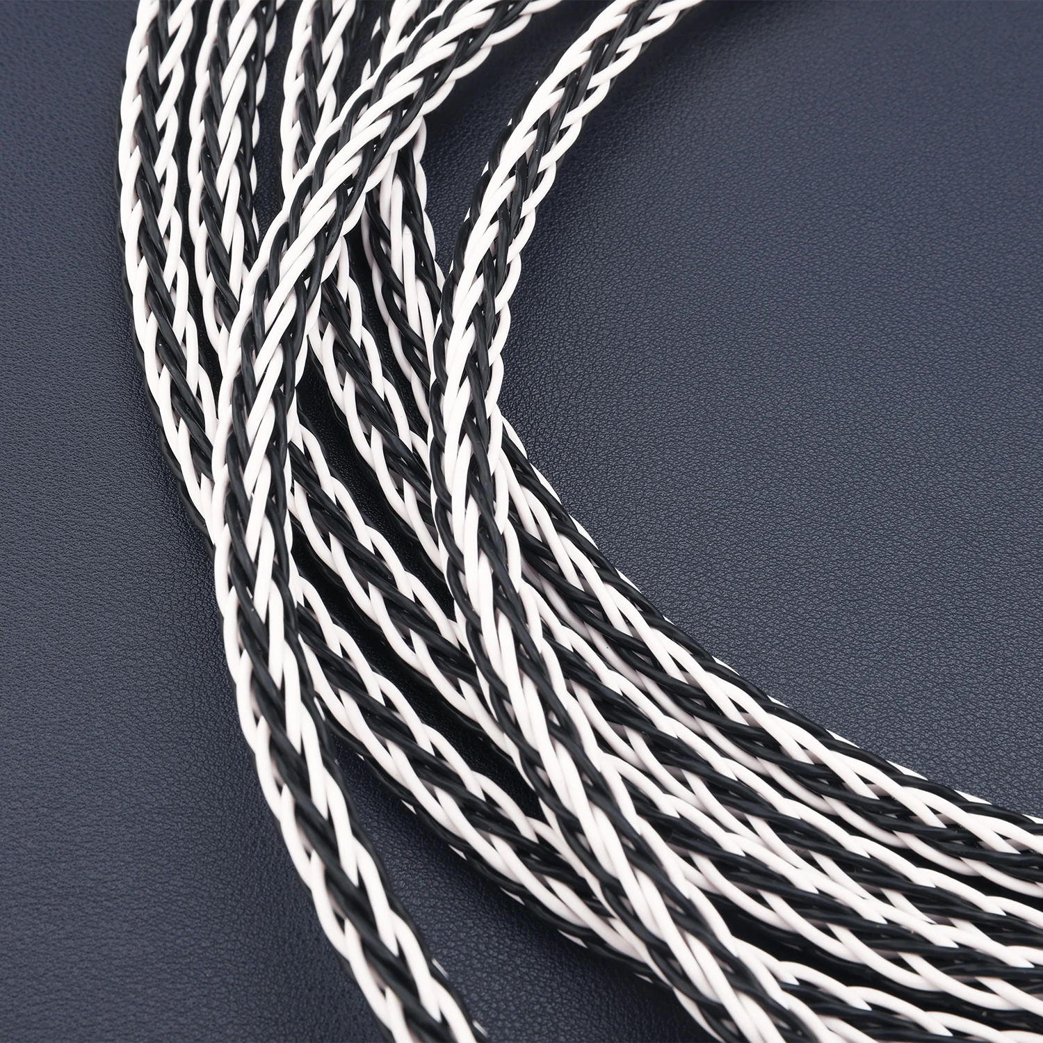 Speaker Cable 8TC 7N OCC Pure Copper Black White Twisted Hifi Audiophile Speaker Wire Bulk Per Meter for DIY Speaker