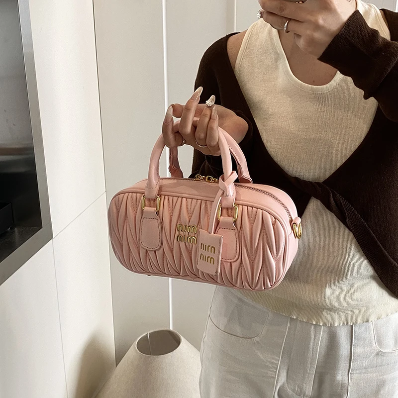 กระเป๋าสะพายข้างผู้หญิงแบบลำลองที่น่าดึงดูดใจ กระเป๋าสะพายข้างแฟชั่นพกพาสะดวกสำหรับนักเรียน สไตล์มหาวิทยาลัย ปรับได้สำหรับการเดินทาง