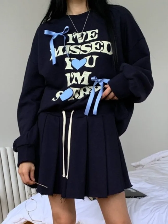 Sweet  Knot Letter Print round Ne Sweatirt f Skirt Faion Set for Girls Autumn Season Commute Sle Regular Fit