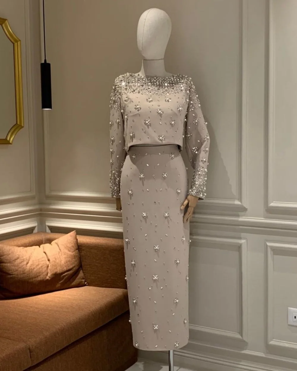 

Customized Elegant Jersey Sequined Pattern Pleat Straight O-Neck Midi Dresses Bespoke Occasion Celebrity Exquisite Fashion