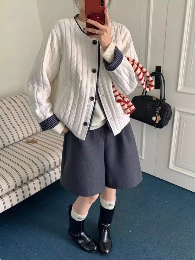 

Women's Fall Winter Fashion Quilted Jacket Plaid Trim Round Neck Button-Down Short Coat Versatile Casual Warm Outerwear Chic