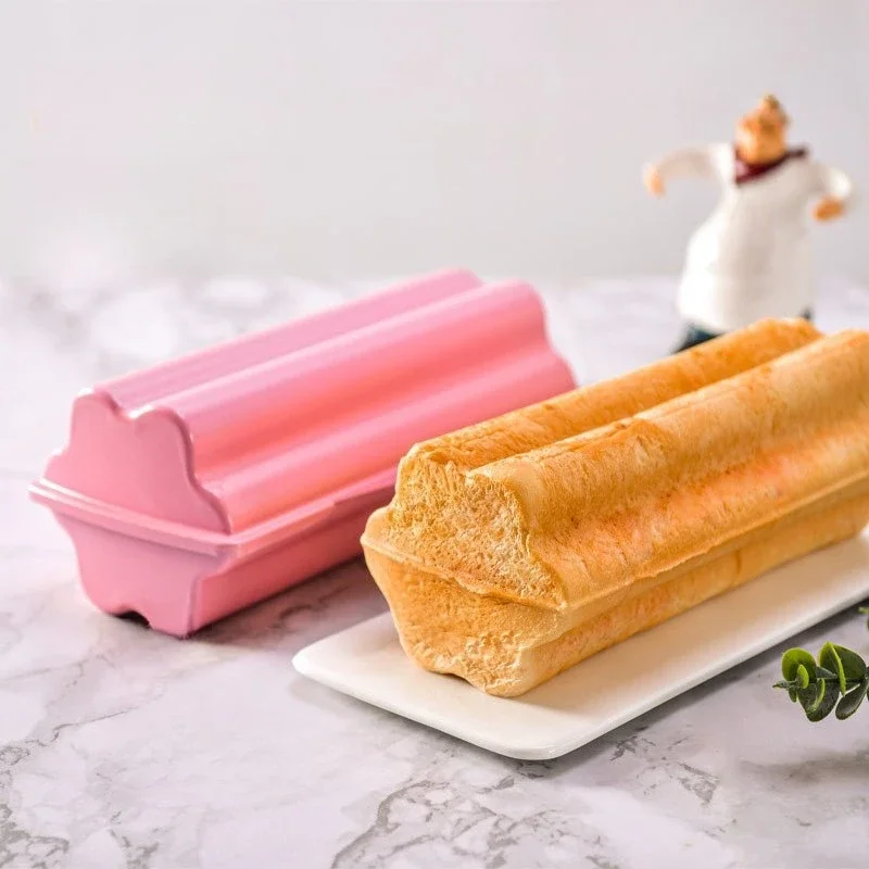 Flower Shaped Toast Box with Buckle Pink Bread Boxes Carbon Steel Material Cake Mold Non Stick Easy To Demold Heart Shaped Mould