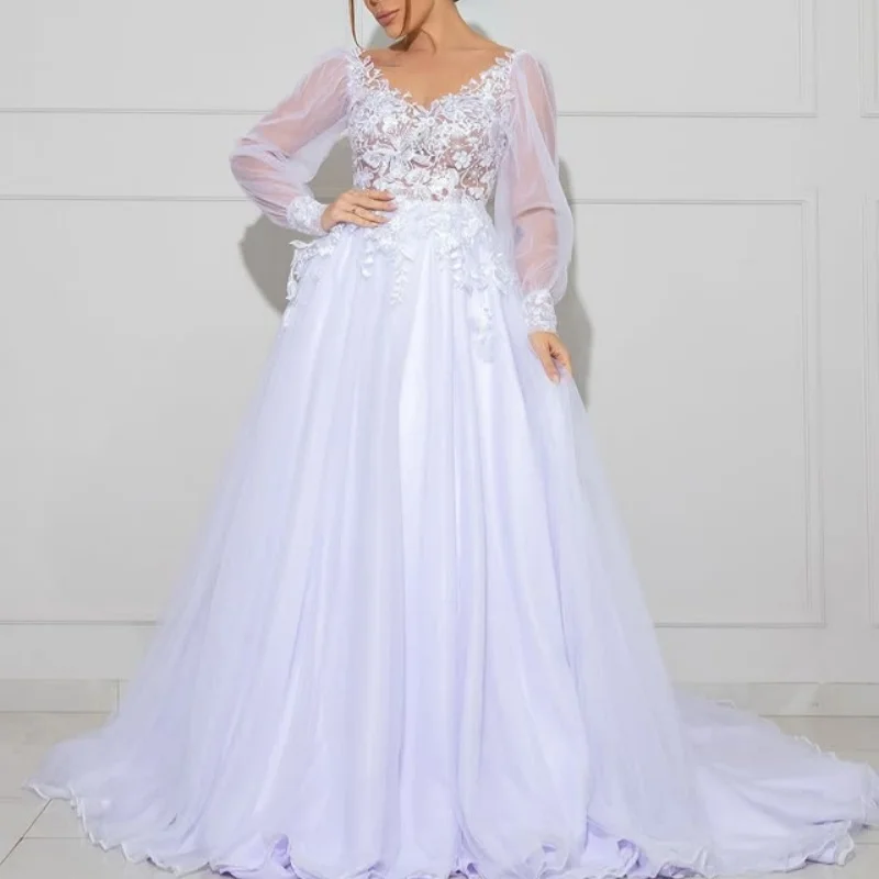 

Customized luxury white Ball Gown Royal Wedding Dresses Sweetheart Long sleeves flower applique Long tail Made Robe De