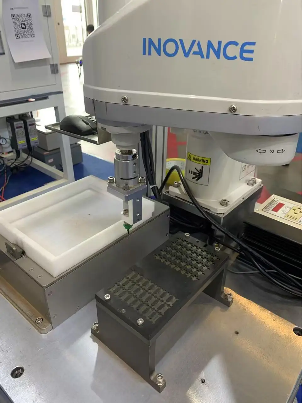 Equipment Feeder Flexible Vibratory Bowl Feeder Can Identify Color Shapes for Robotic Arm Picking