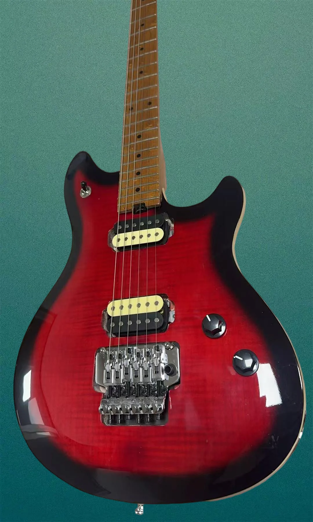 

Новая гитара Pea vey Standard Purple Flame top Hardtail на 2025 год