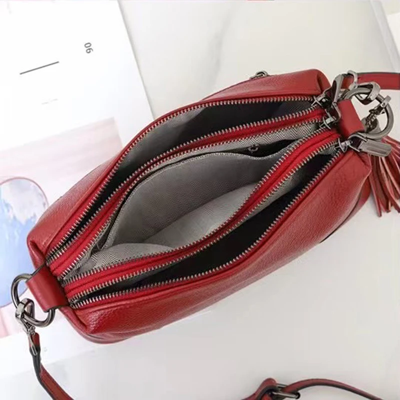 Imagem -05 - Compartimento Triplo Crossbody Bolsa para Mulheres Correias Bolsa de Ombro Feminino 100 Real Bolsa de Couro de Vaca Borlas Hobo Genuína T135