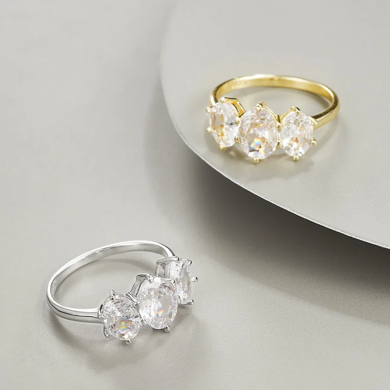 

S925 Rhodium Plated 1.5CT D-Color Fancy Oval Cut Moissanite Ring for Women