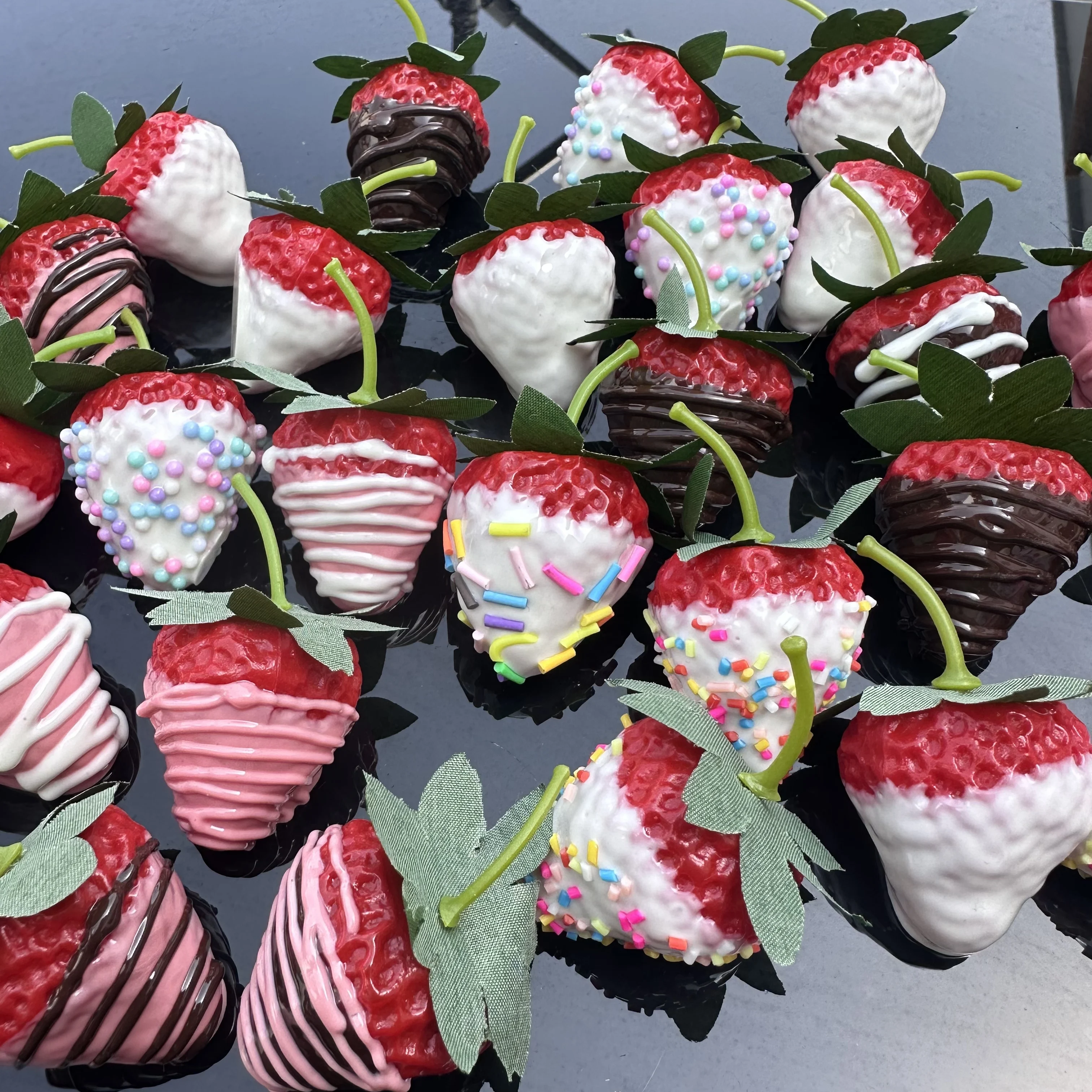 الفراولة الحمراء الاصطناعية البلاستيكية وهمية محاكاة نابضة بالحياة واقعية الفراولة الفواكه الاصطناعية الديكور التصوير الدعامة #1