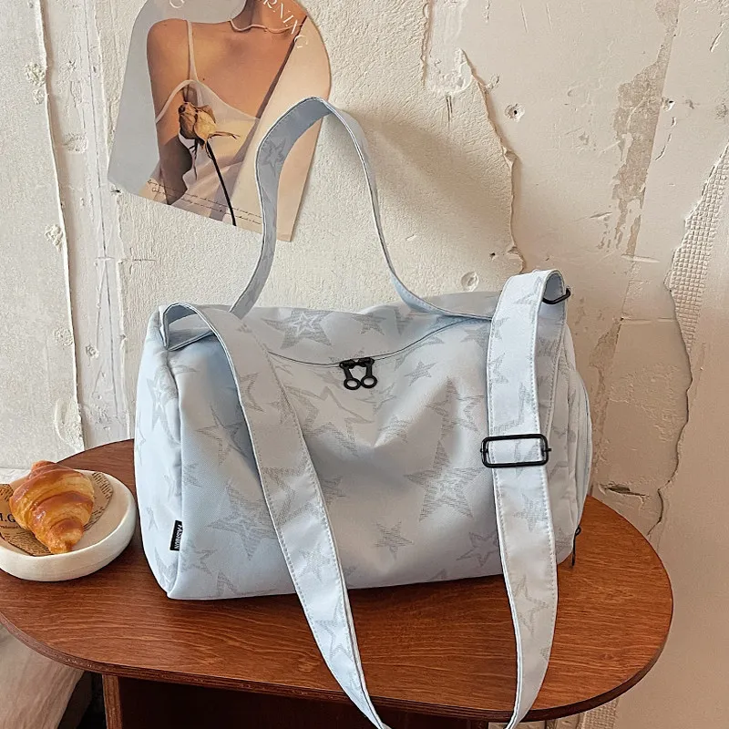 2026 New Fashionable, Light Luxury, Large Capacity Travel Bag for Women, High-end, Sweet, Fresh, Lightweight Crossbody Handbag