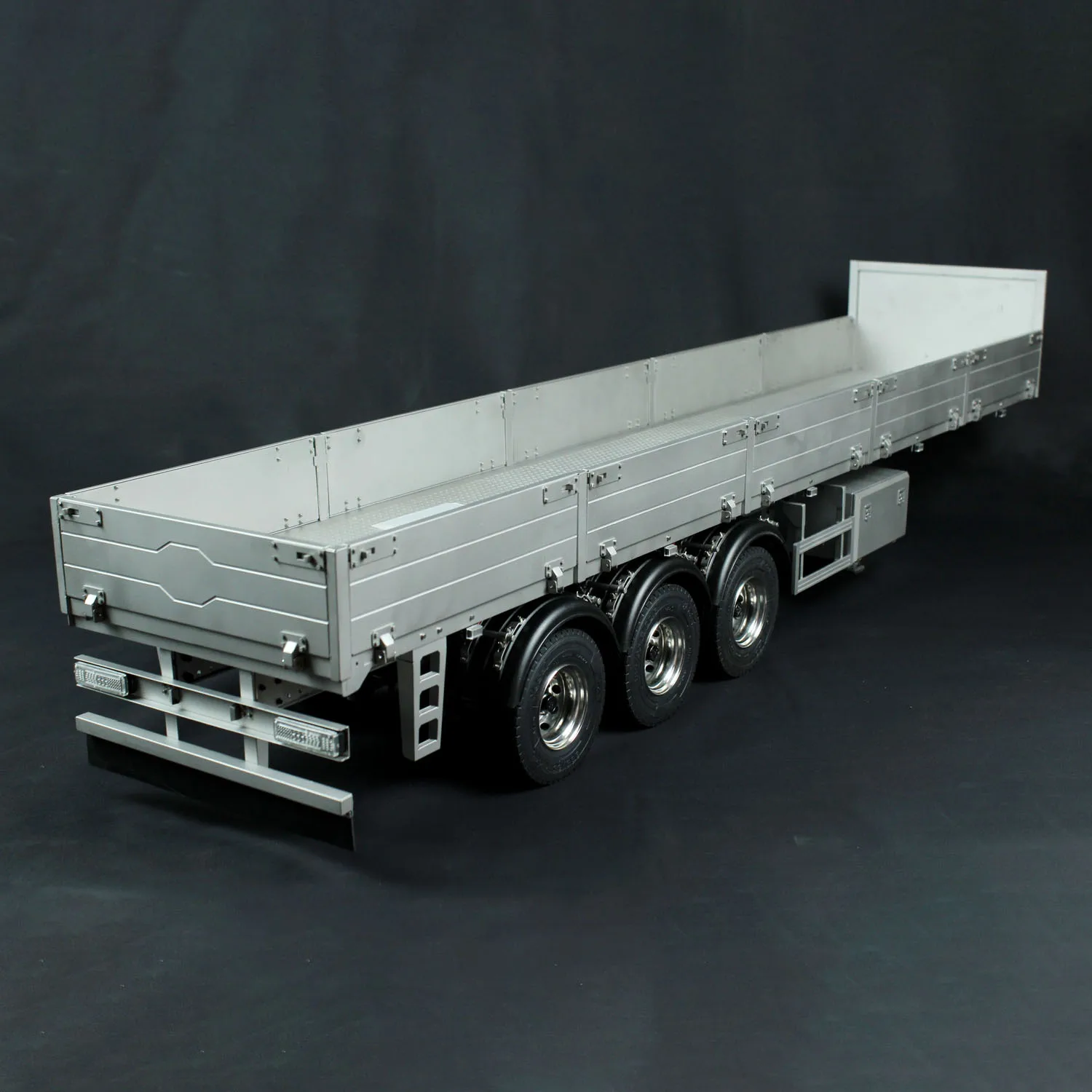 1/14 RC 3 Axles Metal Semi Trailer Assembled Unpainted for Remote Control Tractor Truck Cars Toys DIY Model TH23784