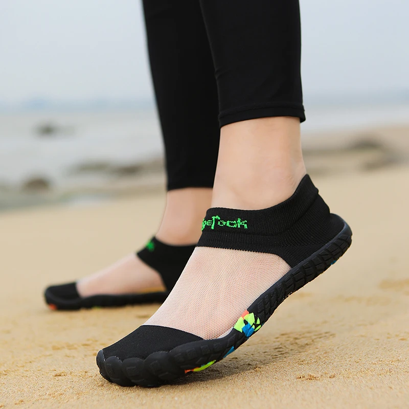 

New Beach Shoes for Men and Women, Summer Non-Slip Diving and Snorkeling Shoes, Seaside Beach Barefoot Wading Shoes, Fitness Shoes