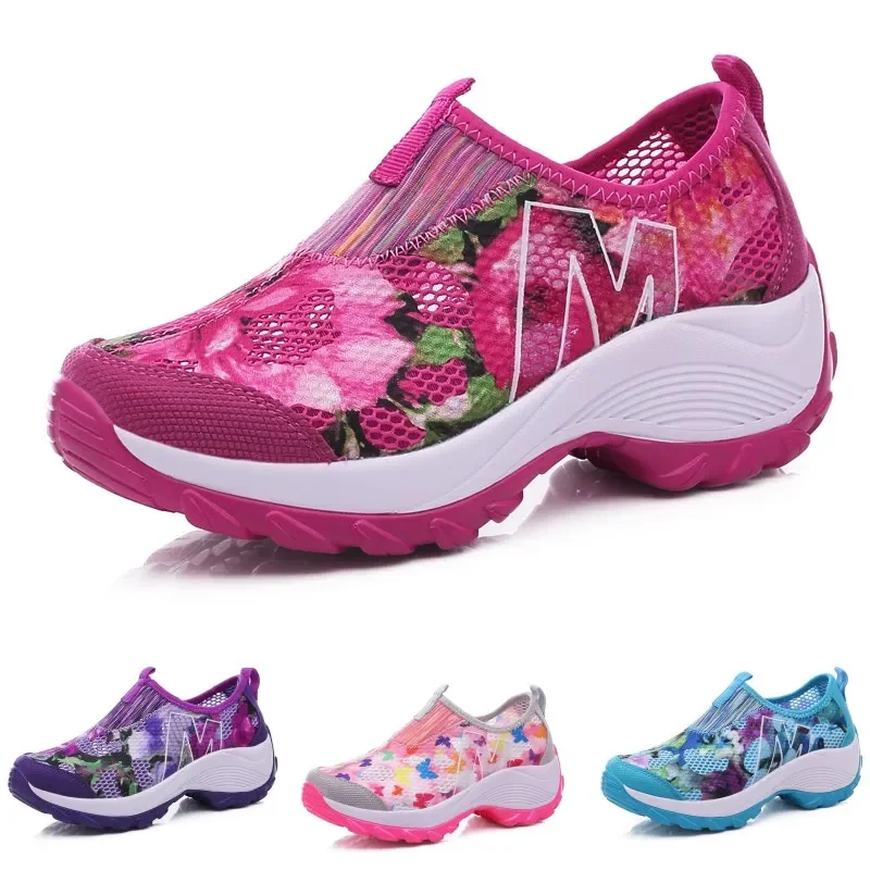 Scarpe casual da esterno da donna estive Scarpe casual sportive traspiranti Fondo spesso Scarpe da ginnastica colorate da donna vulcanizzate