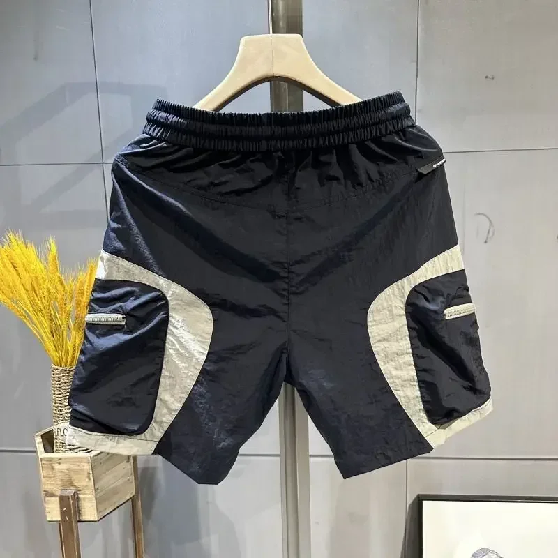 American Tooling Schnell trocknende Sommer-Sport-Shorts für Herren, gewebte Freizeithose, lockere Basketball-Hose, einfache Mode, Campus-Stil