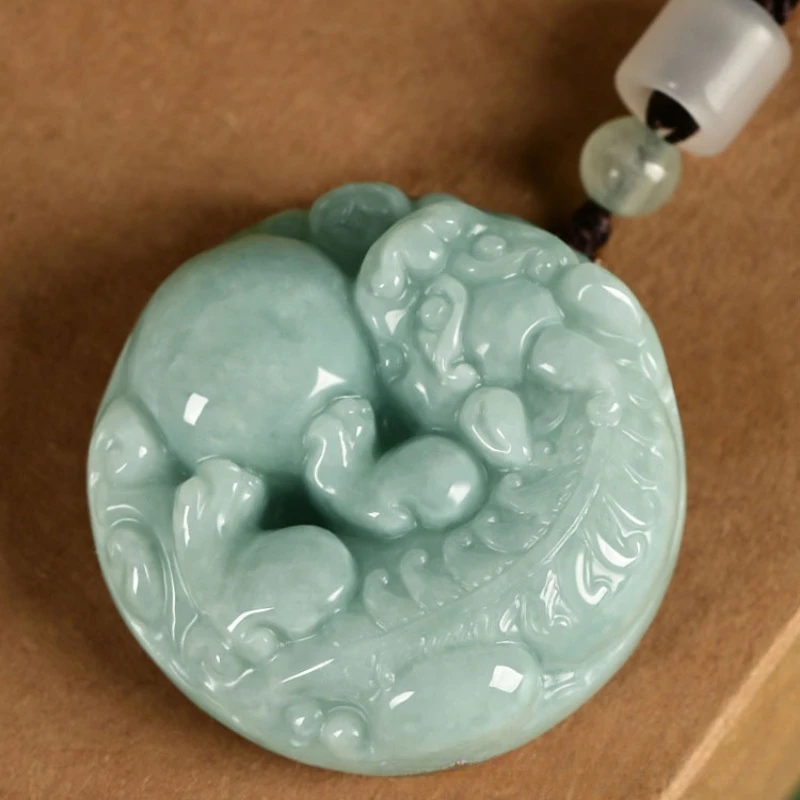 Natural A-grade Jade Ball Holding Pixiu Pendant for Men and Women's Demanding Jade Pendant