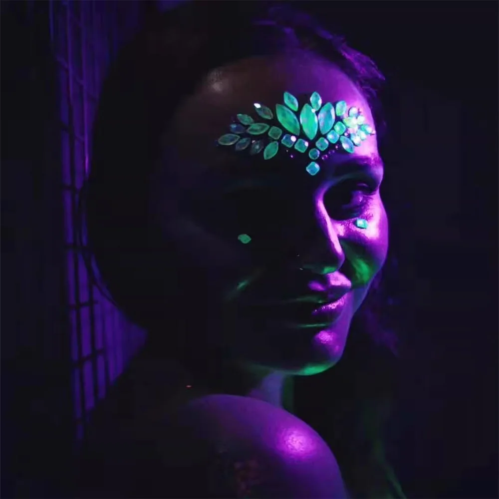 

Glow in the Dark Face Gems 3D Acrylic Rhinestone Stickers for Halloween Party Face Jewels Crystals Forehead Eyes Cheek Body Art
