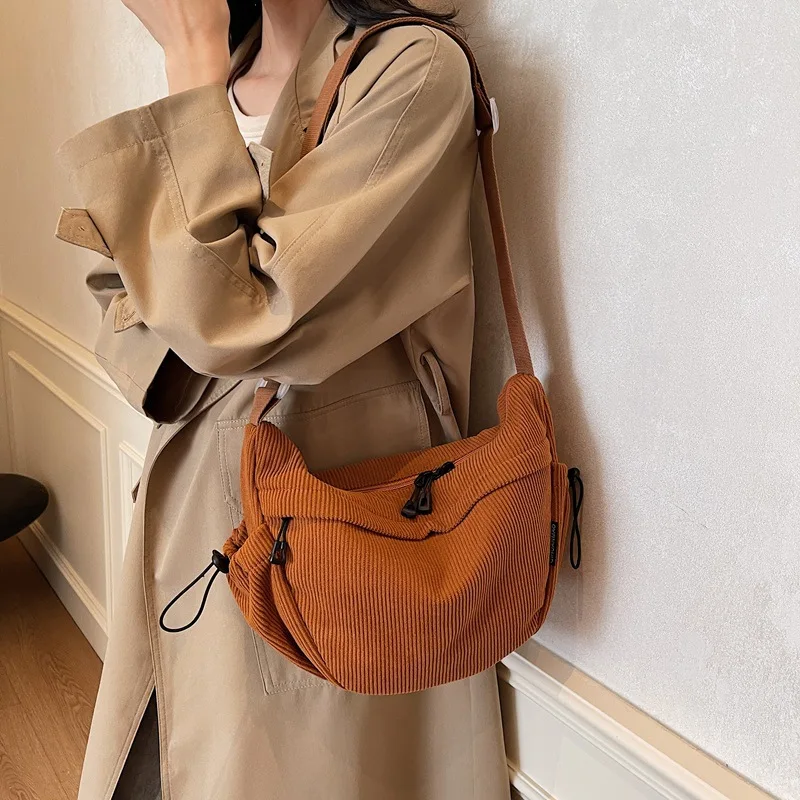 سروال قصير حقيبة كروسبودي للنساء حقيبة كتف الزلابية حقيبة خفيفة الوزن بسيطة مخططة حقائب السفر محفظة وحقائب اليد SUмка Sac