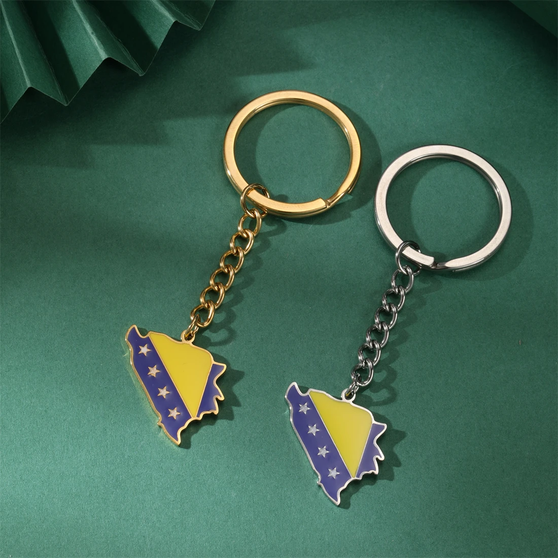 EUEAVAN البوسنة والهرسك خريطة المفاتيح الفولاذ المقاوم للصدأ العلم الكلاسيكي سيارة كيرينغ النساء الرجال حقيبة حُليات مجوهرات الحفلات هدية