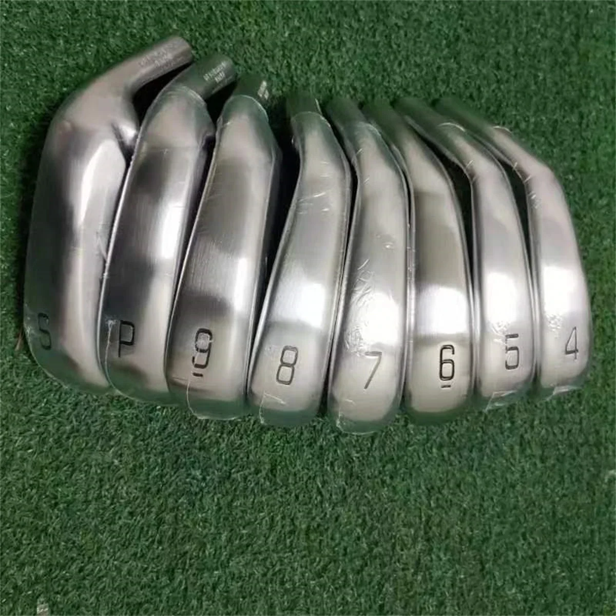 8PCS High Quality Pro 225 Forged Golf Clubs Irons Set 4-9PS R/S Graphite/Steel Shafts Headcovers