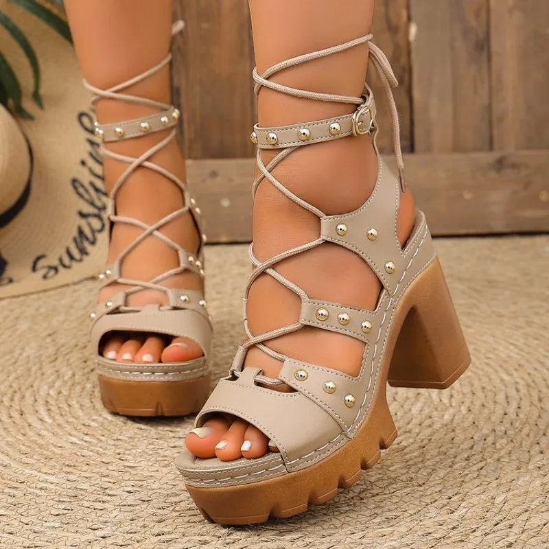 Hollow Casual Women…