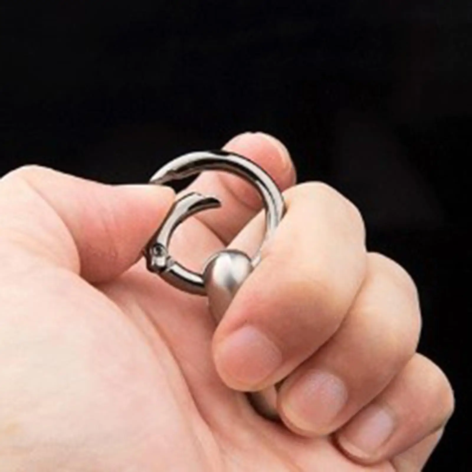 

Маленький контейнер для таблеток на брелоке, цилиндрический, с одной камерой, для кемпинга, активного отдыха, сумок, витаминов, мужской