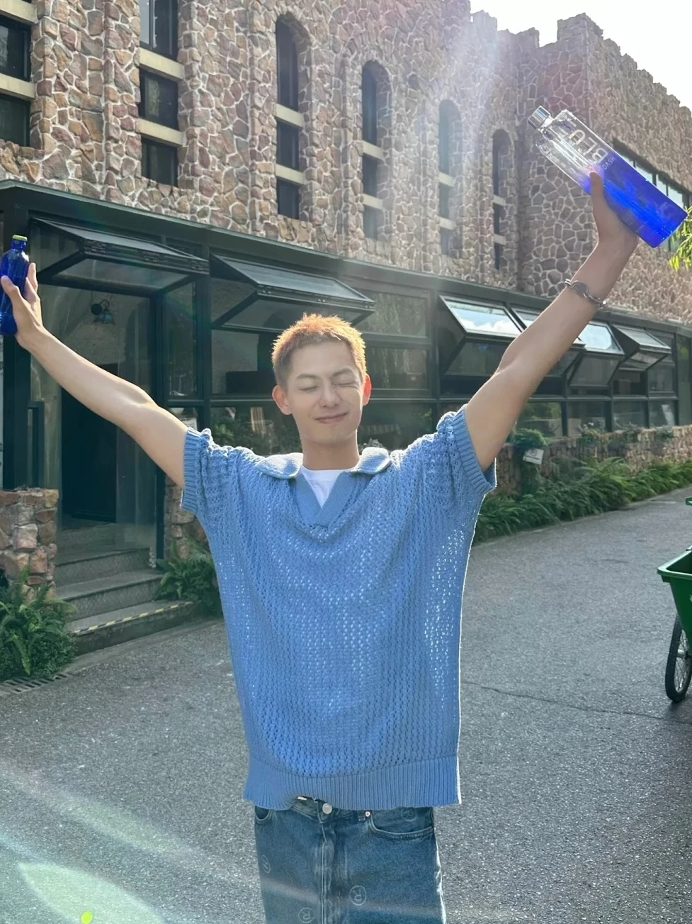 

Korean Sle Spring Summer New Small Design Refreing Blue White Hollow Knitted ort Sve Men's Outerwear Top