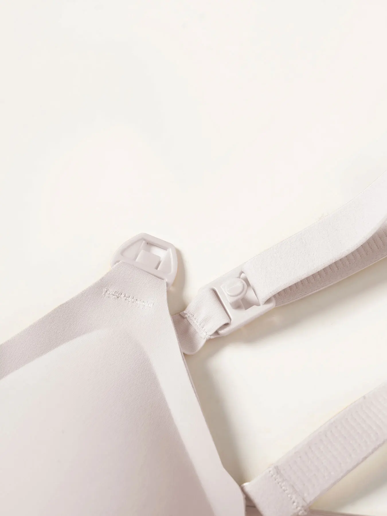 새로운 Traceless 여성의 편안하고 통기성이 뛰어난 울트라 얇은 모유 수유 브래지어 분리형 모유 수유 브래지어