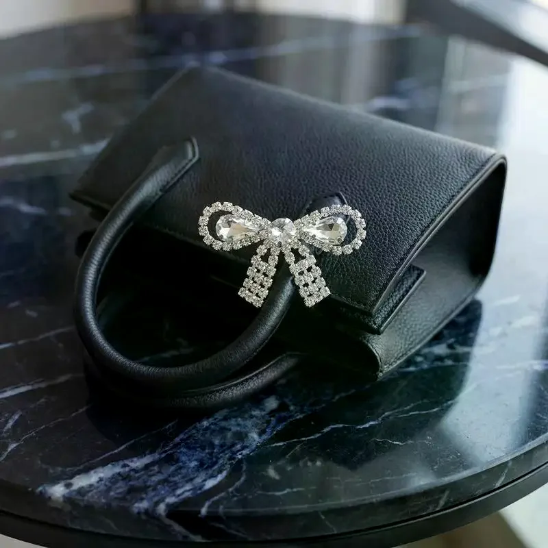 Luxury Bowknot Crystal Brooch Women Statement Lapel Pin Dazzling Rhinestone Jewelry for Party Wedding Outfit