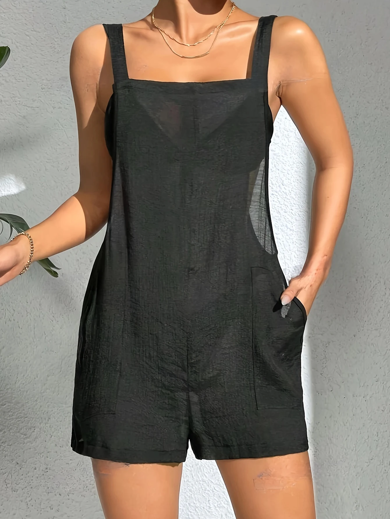 Nowa moda damska Summer Soild Black Color Cross-Border Nowy kombinezon bez rękawów z wiązanymi luźnymi szortami z szerokimi nogawkami