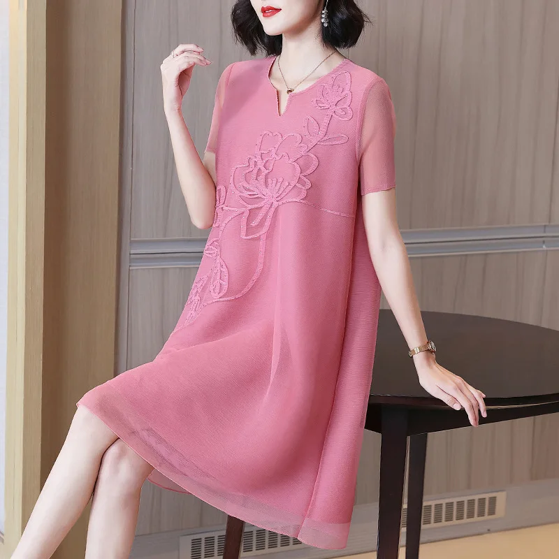 

High End Temperament Women's Pleated Dress Summer 2022 New Large Loose Belly Covering Thin Dress