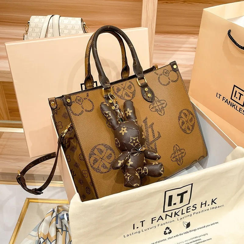 

Luxury Casual Minimalist Diaper Bag For Women Elegant Crossbody Handbag Unique Vintage Designer Leather Shoulder Tote Large