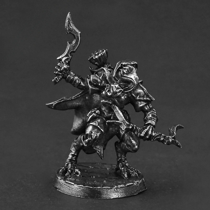 Metallo Evil Eye Griffon Guerriero Soldato Modello Action Figures Gioco da tavolo Pezzo Desktop Interni auto Accessori per ornamenti in miniatura